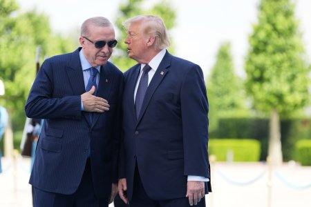 NATO samit v Ankare: politická pantomíma a Trumpova úloha