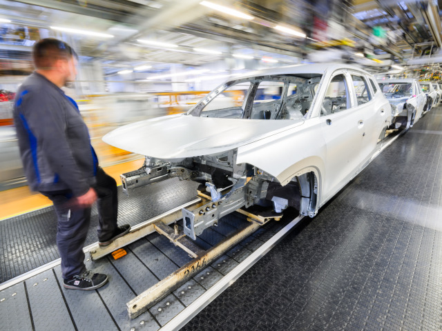 Volkswagen plánuje masívne škrty pracovných miest do roku 2030